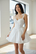 Vestido de Novia Corto con Velo